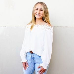 Off-White Flowy Boho Blouse